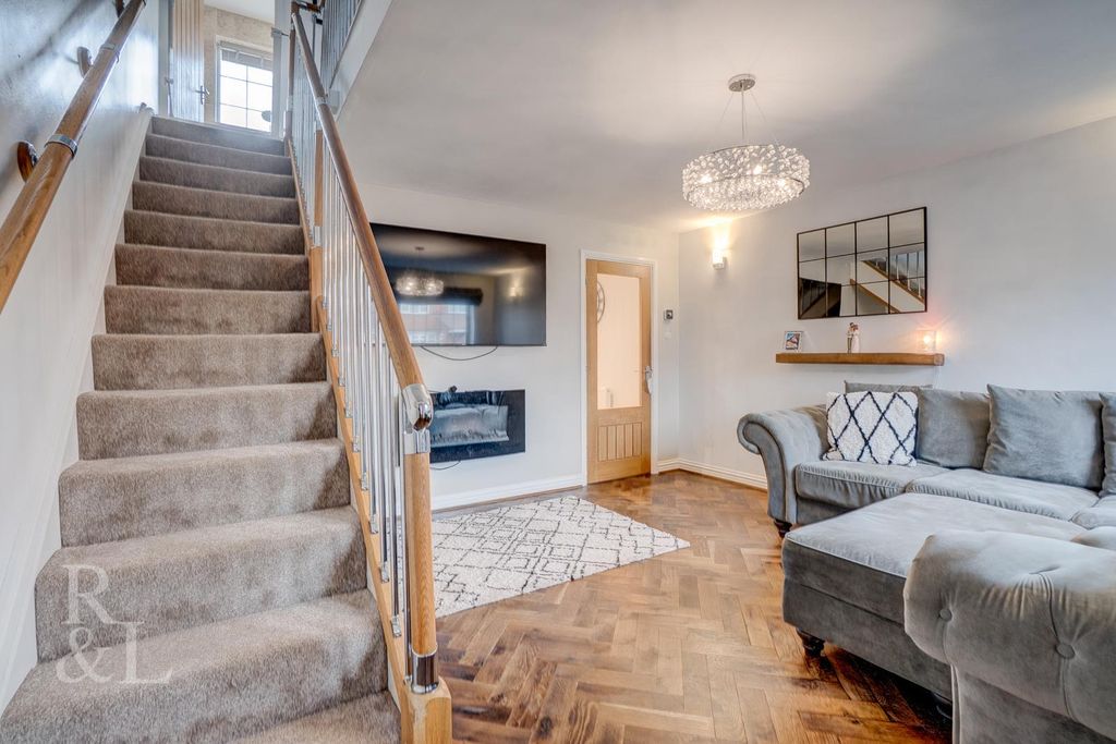 Property photo 2 of 21 Barklam (16).Jpg