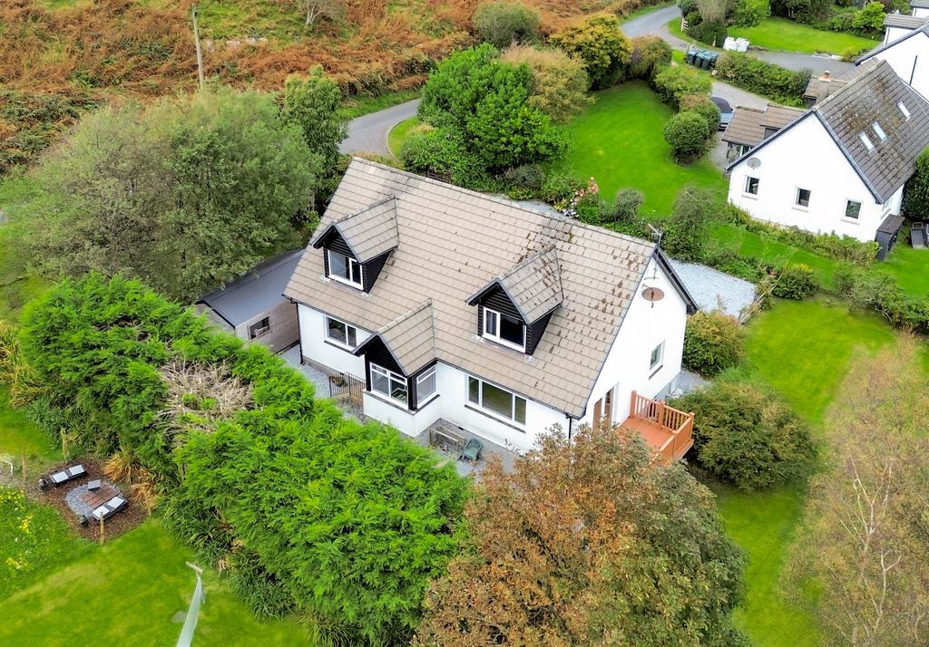 Property photo 1 of 31