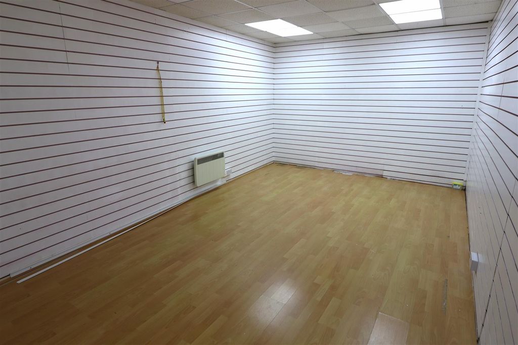 Property photo 3 of 7 Shop Floor Back.Jpg