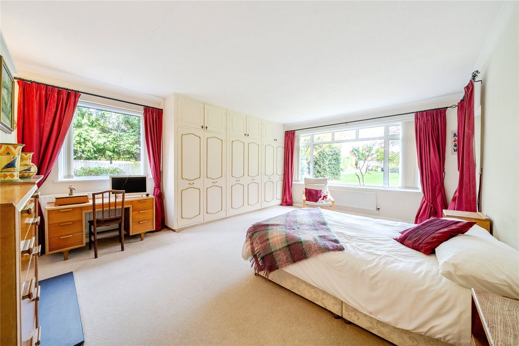 Property photo 3 of 11 Picture No. 13