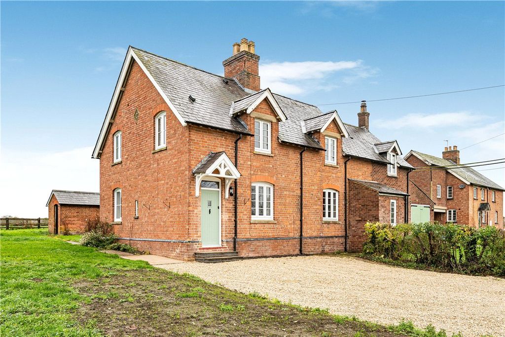 Property photo 1 of 22 Picture No. 01