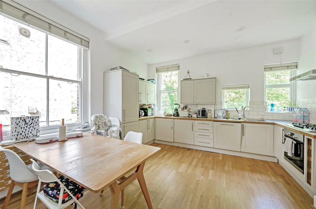 Property photo 1 of 11 Picture No. 02