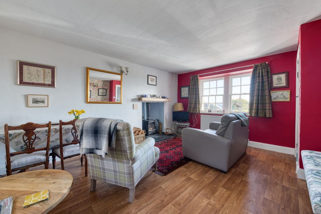 Property photo 3 of 38