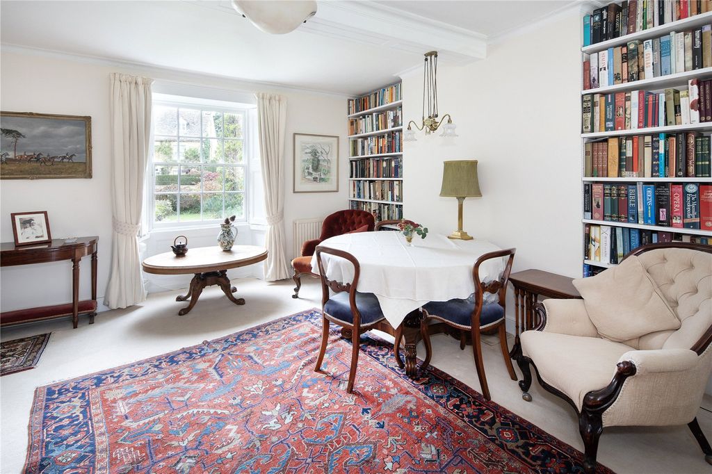 Property photo 2 of 14 Drawing Roon