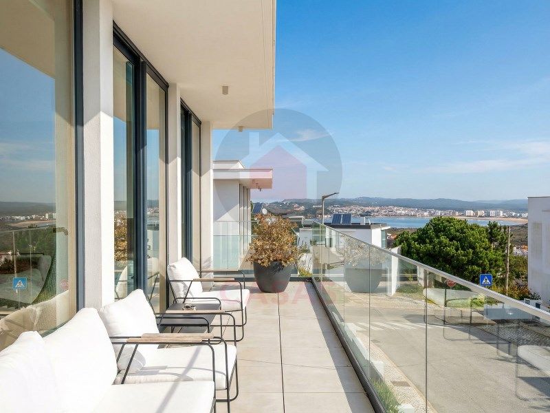 Property photo 2 of 36