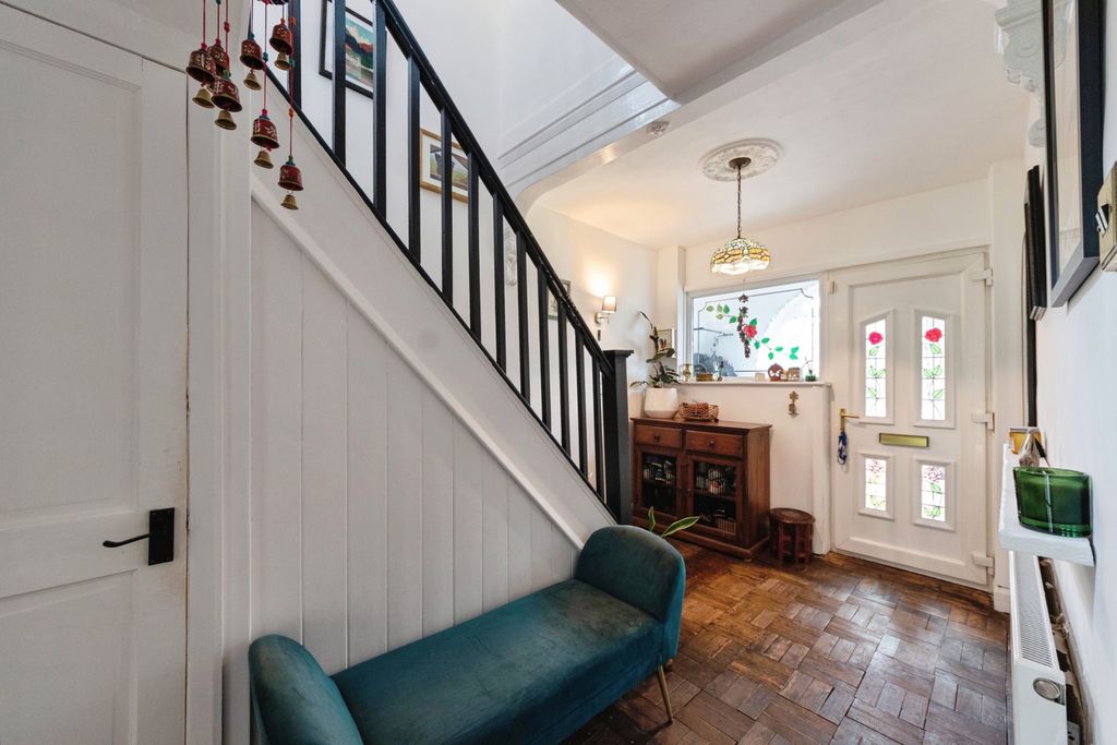 Property photo 3 of 20 Hallway