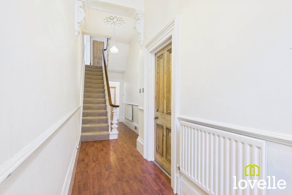 Property photo 2 of 45