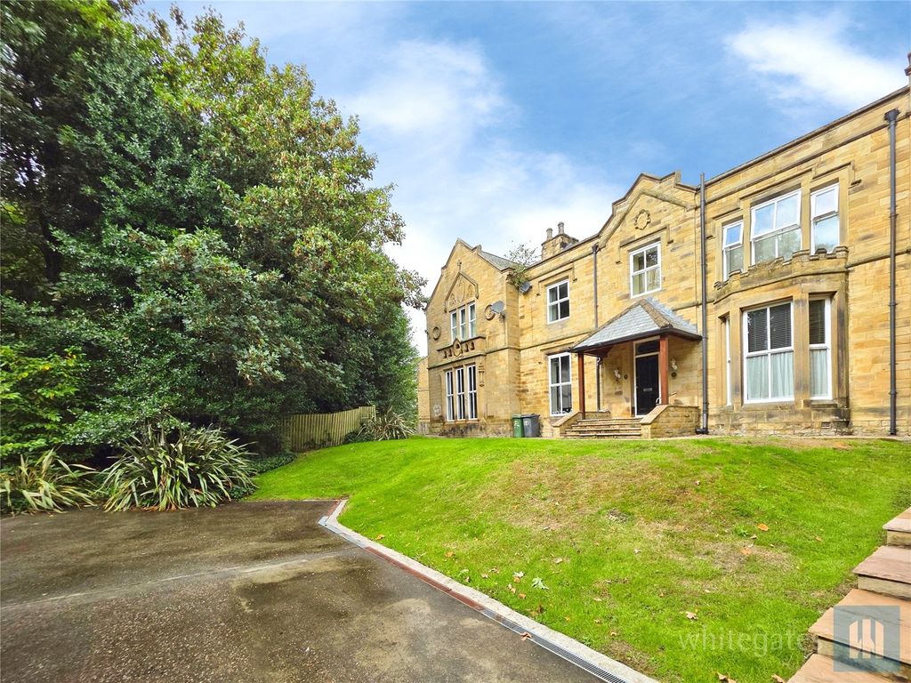 Property photo 2 of 34 Picture No. 24