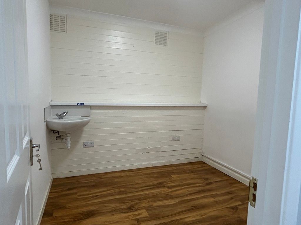 Property photo 3 of 5 Photo 3