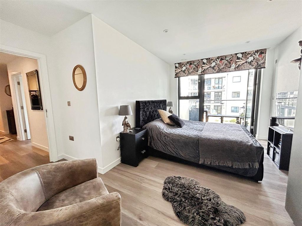 Additional image 15 of 2 bed flat for saleThe Sail, 2 Beach Drive, Ramsgate CT11