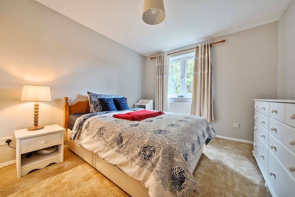 Property photo 3 of 12