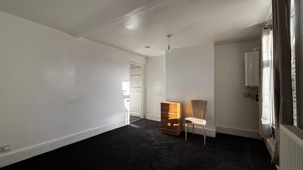 Property photo 3 of 9 Bright, Neutral Double Bedroom With Black Carpet...
