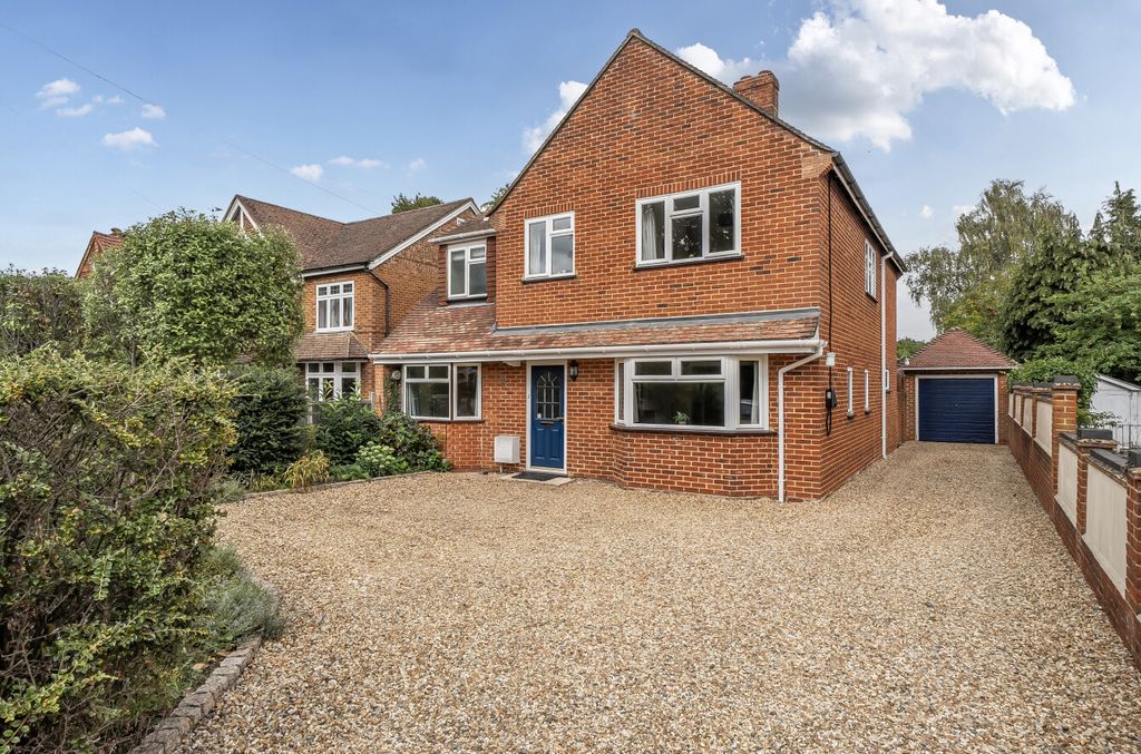 Property photo 1 of 25 1339828-37-68A744...