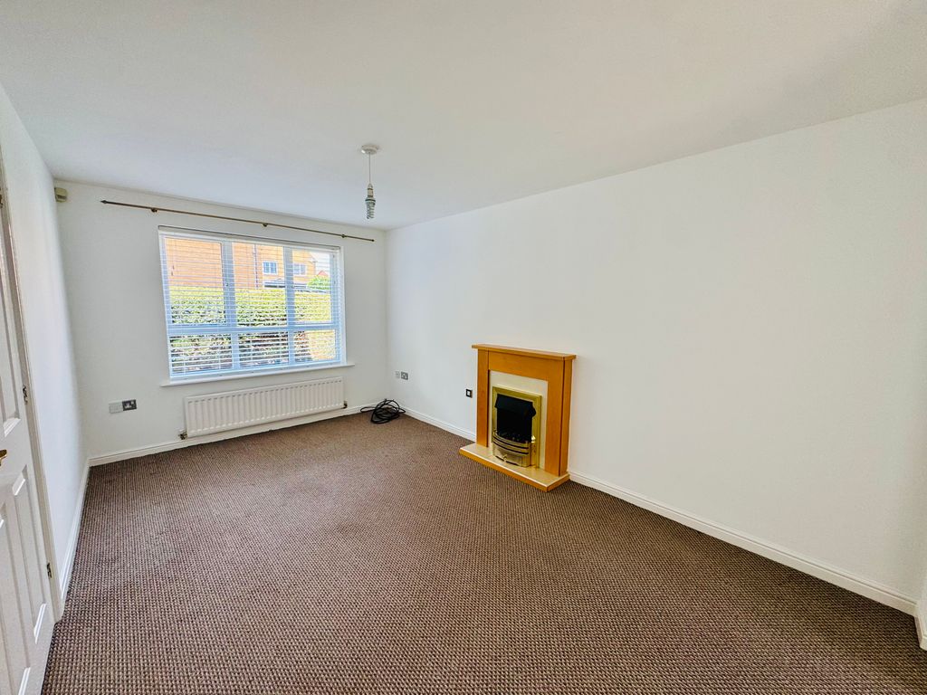 Property photo 3 of 10 Image
