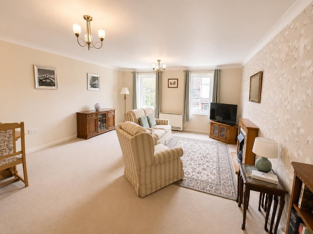 Property photo 3 of 12