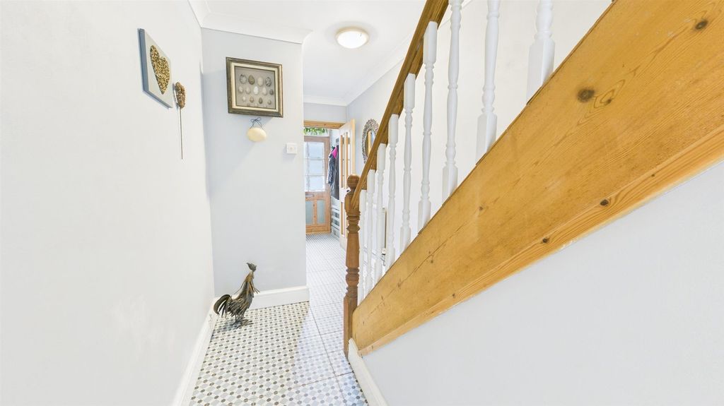 Property photo 3 of 37 Hallway