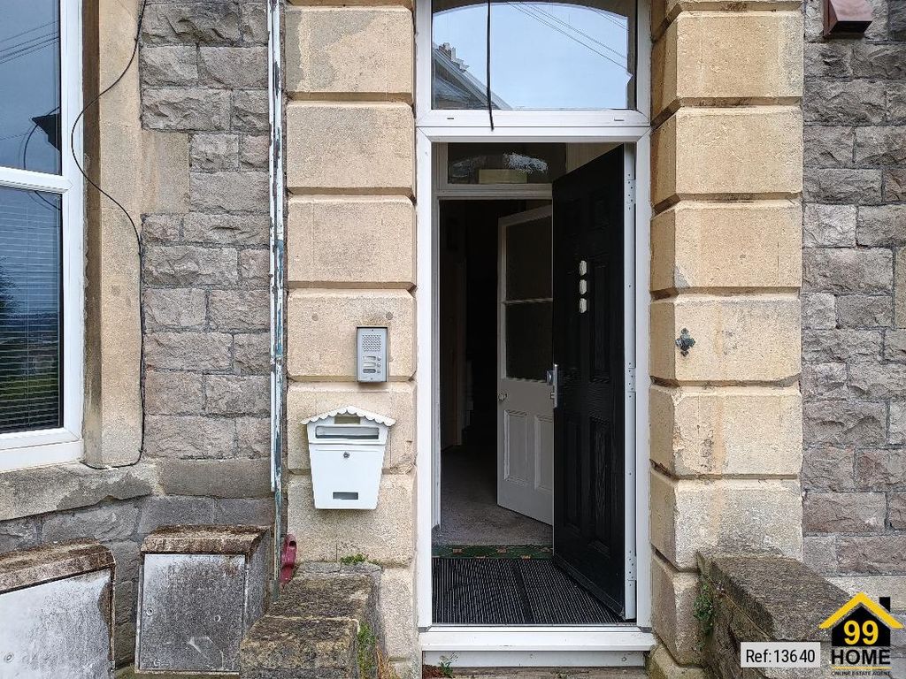 Property photo 3 of 18 Photo 2