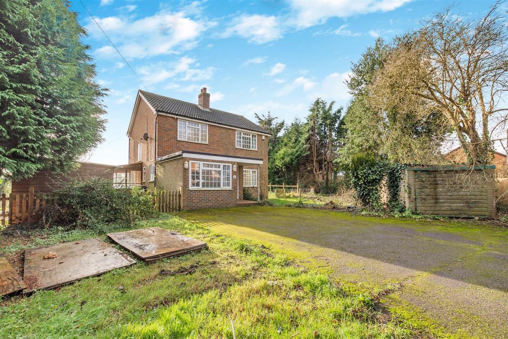 Property photo 1 of 21 8632428-Exterior13.Jpg