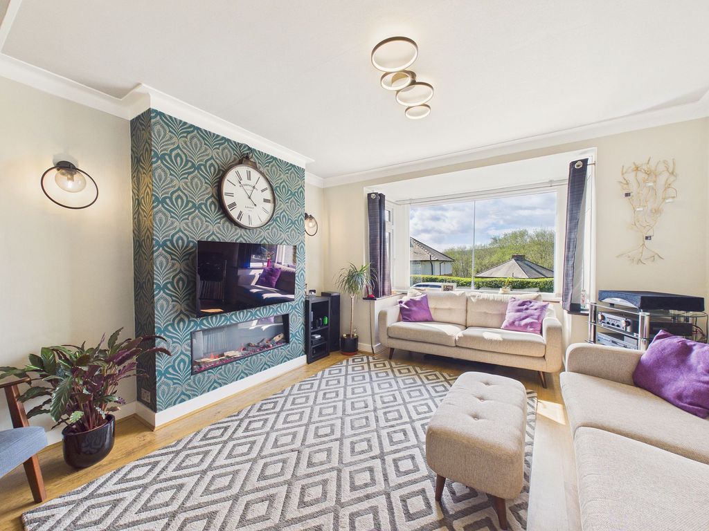 Property photo 2 of 15 Lounge