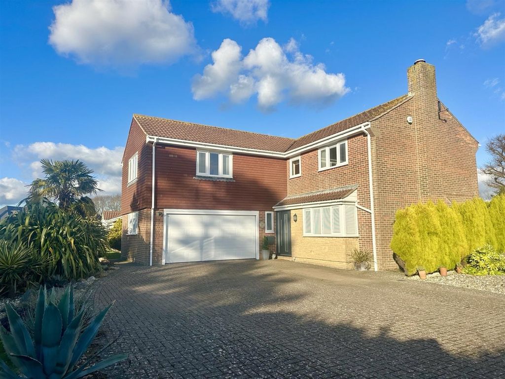 Property photo 1 of 26