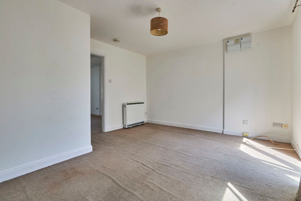 Property photo 3 of 10 Living Room