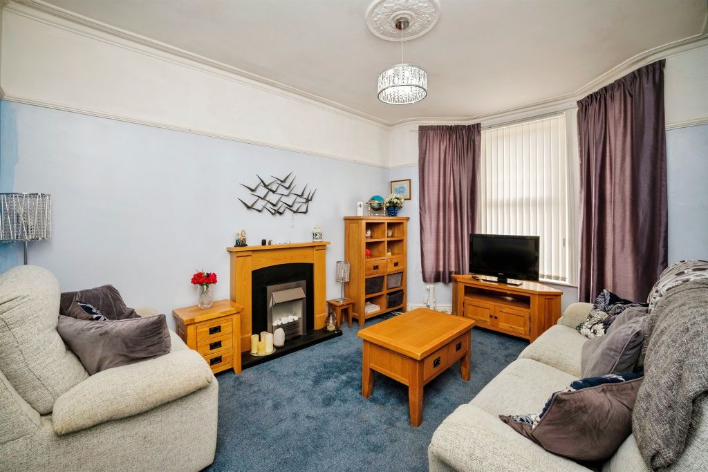 Property photo 2 of 20