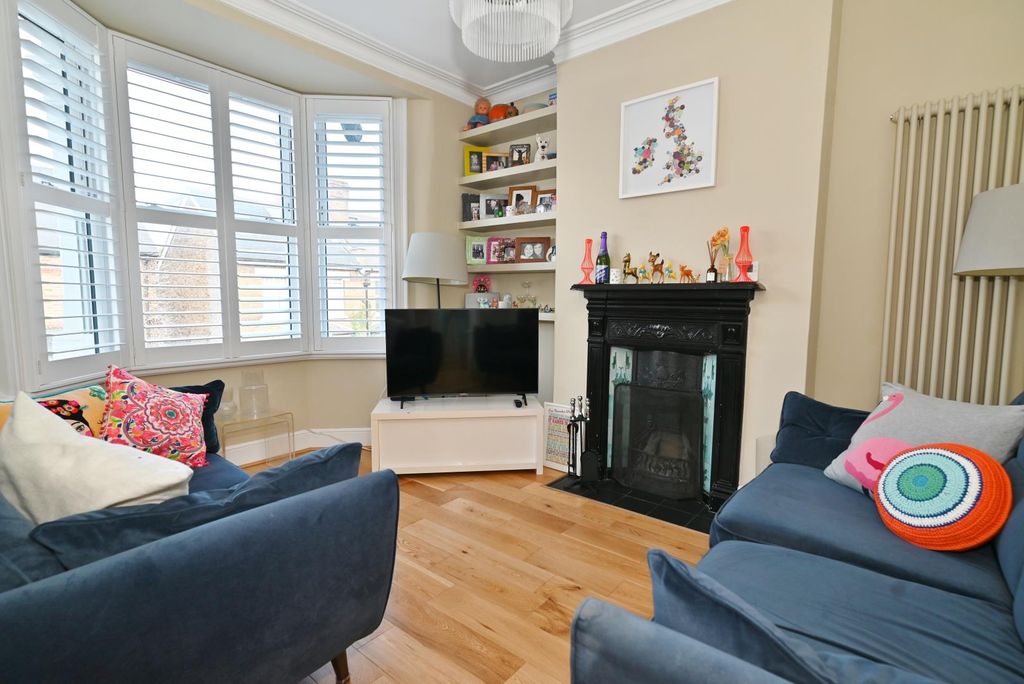 Property photo 2 of 13
