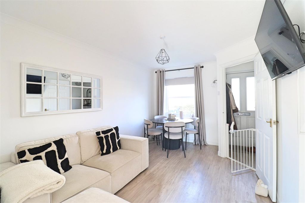 Property photo 2 of 12 Img_3523.Jpg