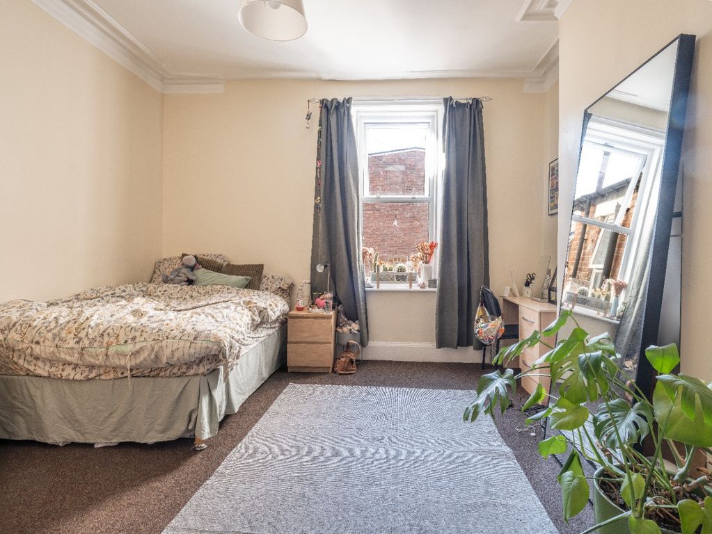Property photo 1 of 13 5279330
