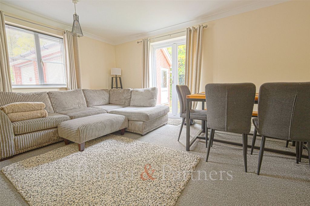 Property photo 3 of 11 Reception Room