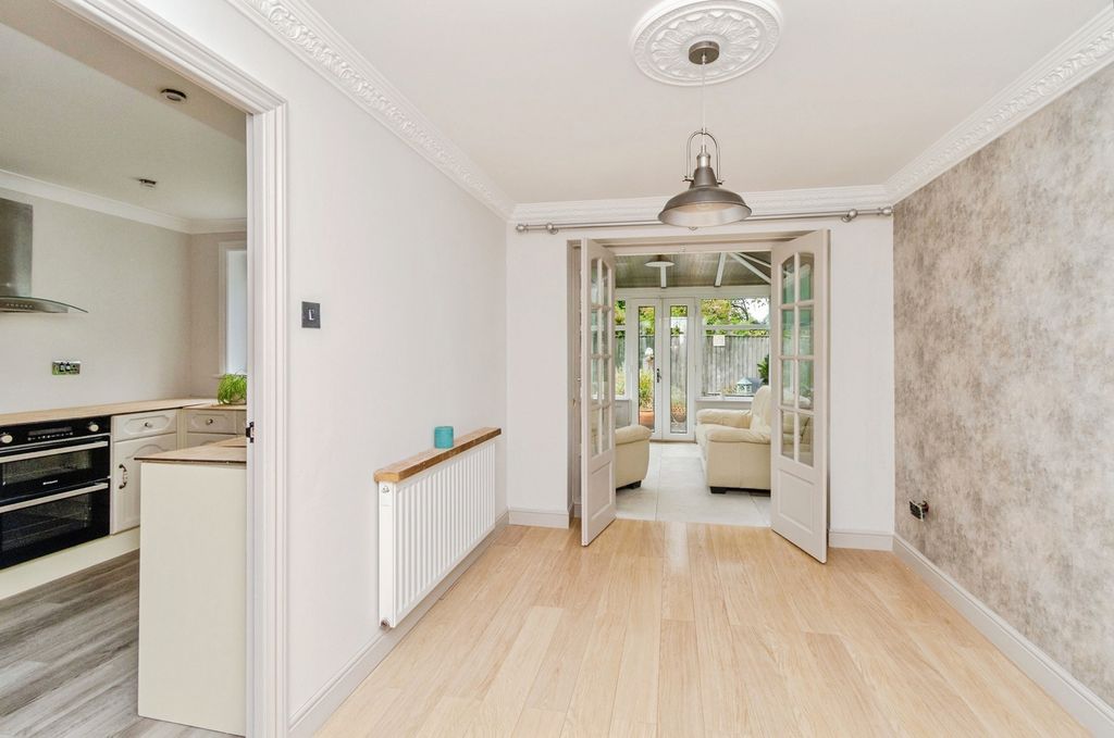 Property photo 3 of 17 Photo