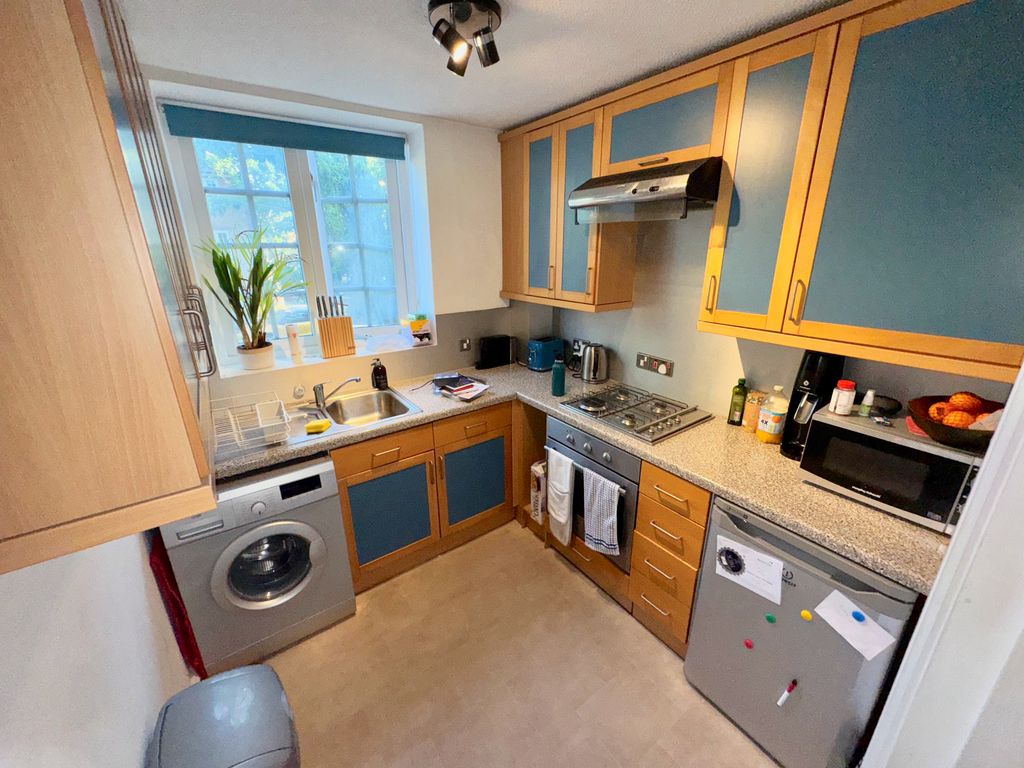 Property photo 2 of 4