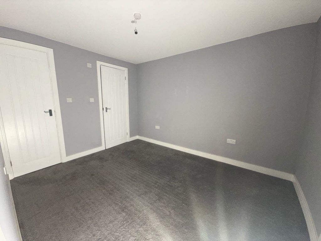 Property photo 2 of 3