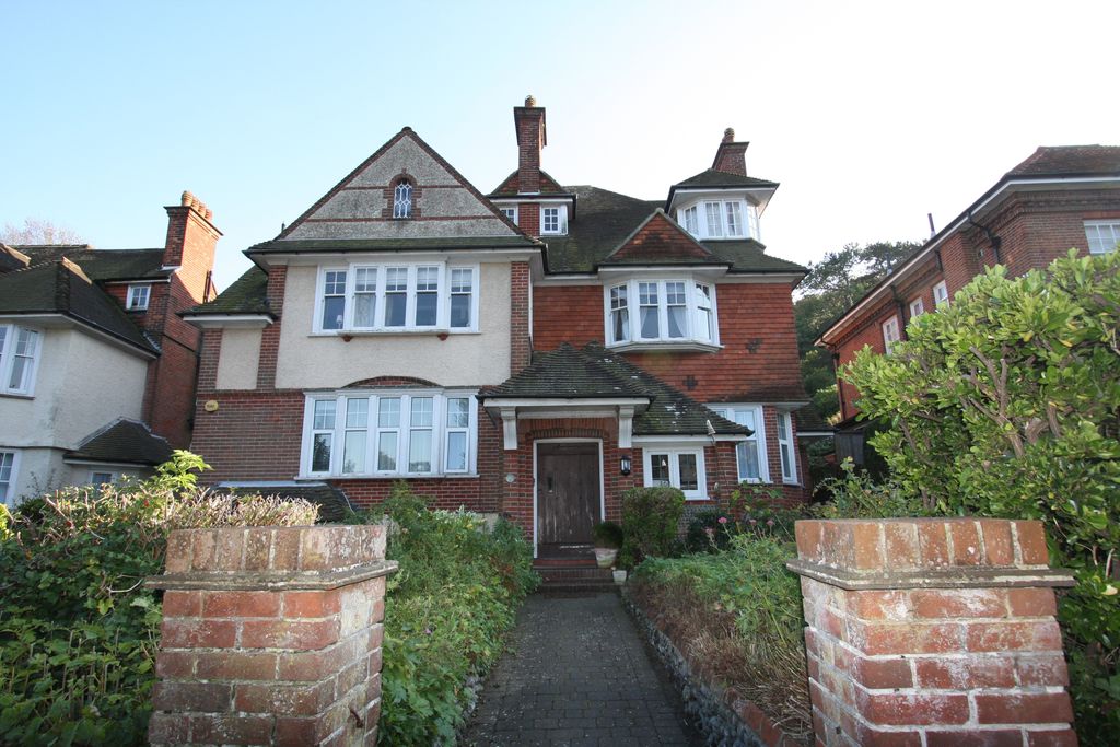 Property photo 1 of 18