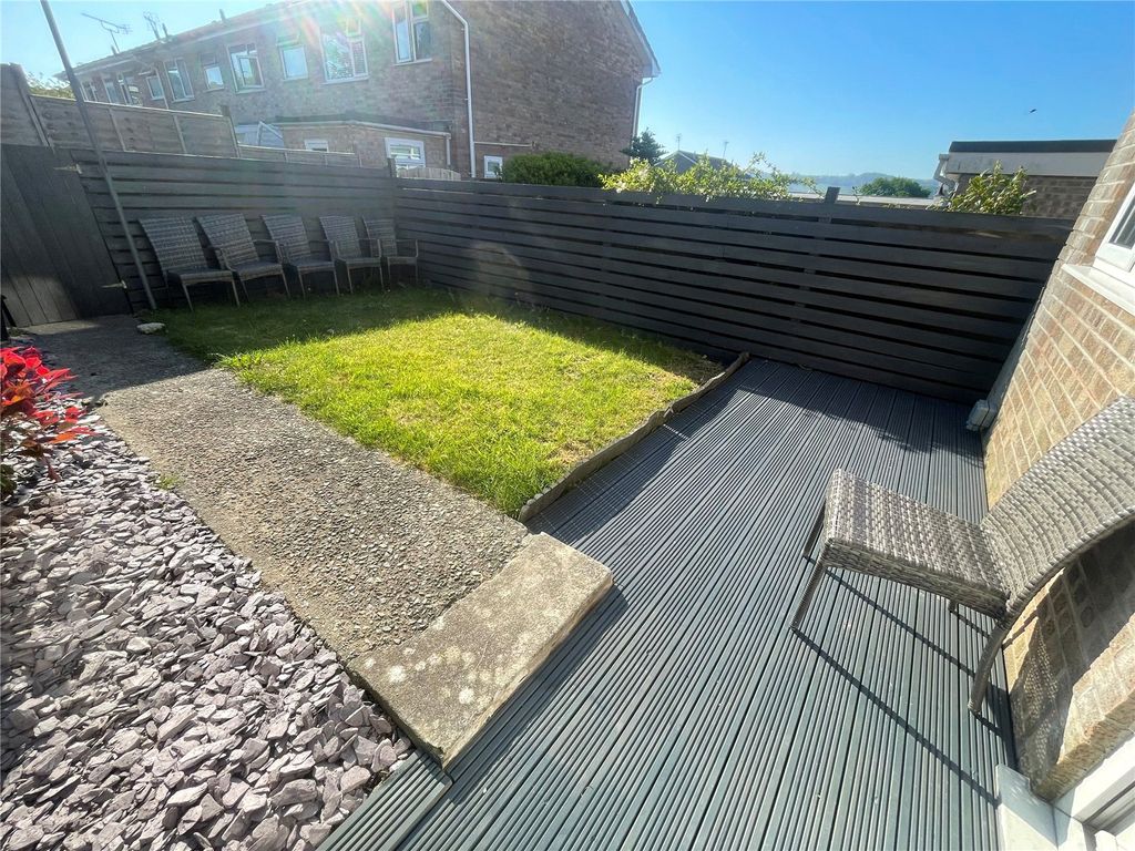 Property photo 2 of 16 Picture No. 02