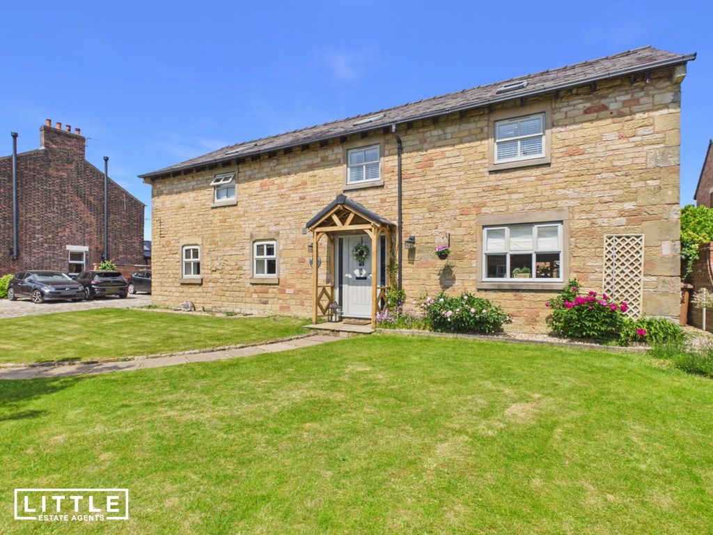 Property photo 1 of 53 Photo 43