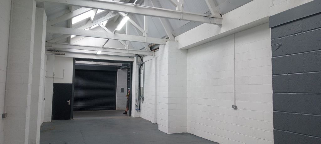 Property photo 3 of 6 Dark Kitchen Food Preparation Manufacturing Workshop Storage Industrial Business Unit To Rent In Bir