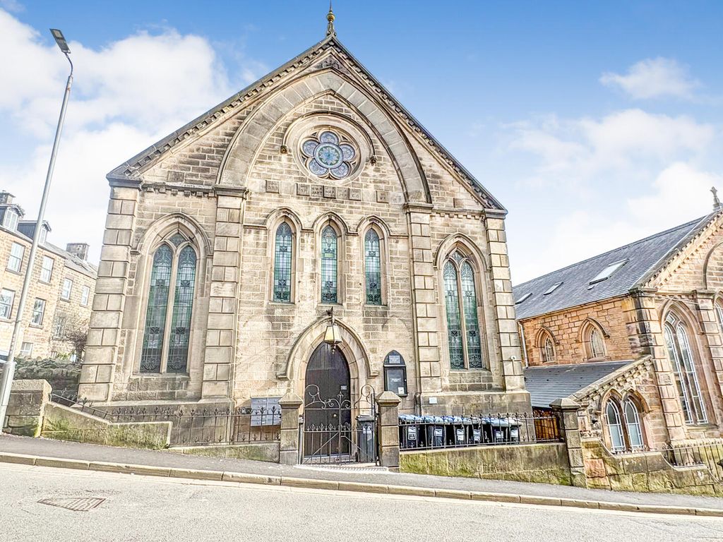 Property photo 1 of 11 Front (Exterior)