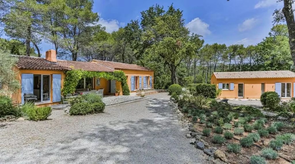 Property photo 3 of 31