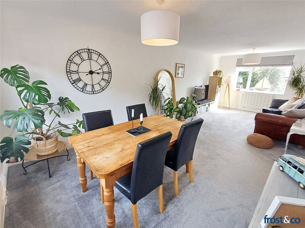 Property photo 3 of 12 Dining Area
