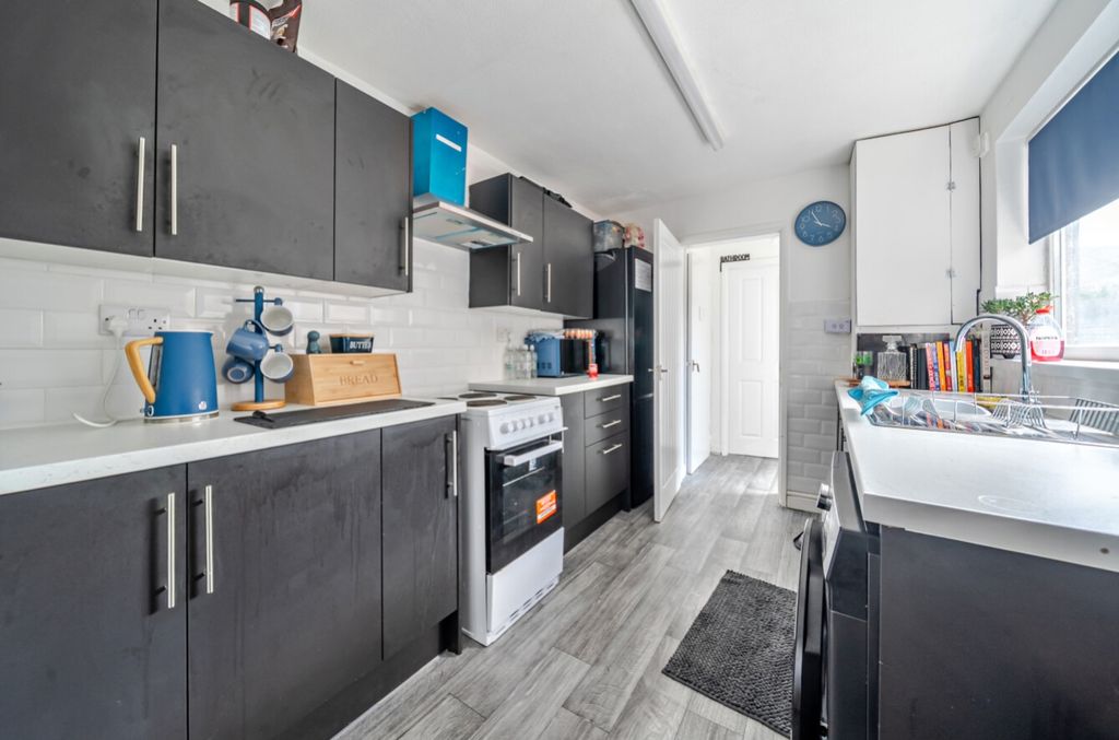 Property photo 2 of 10 1484003-5-6A4d205917Dd6