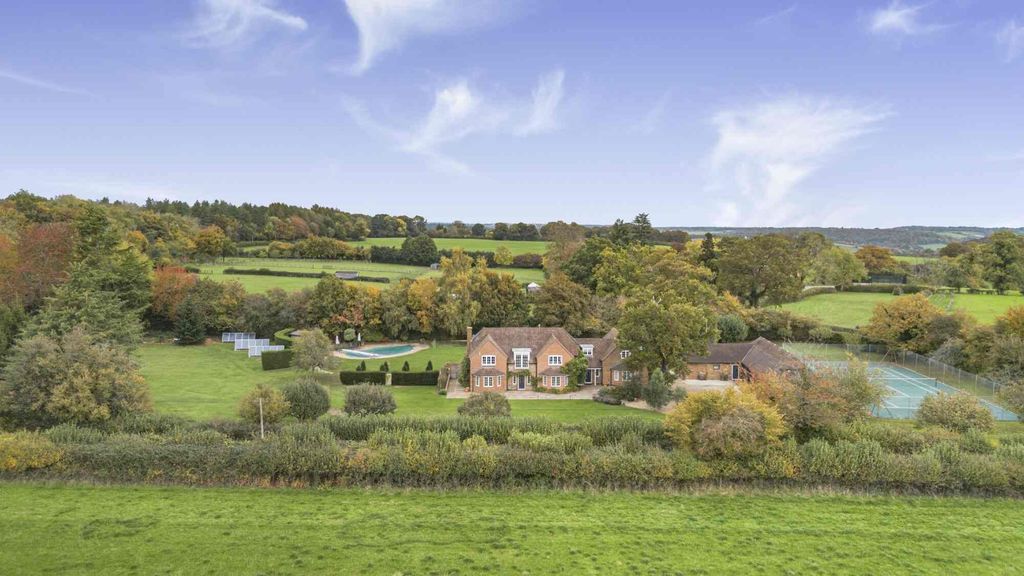 Property photo 1 of 20