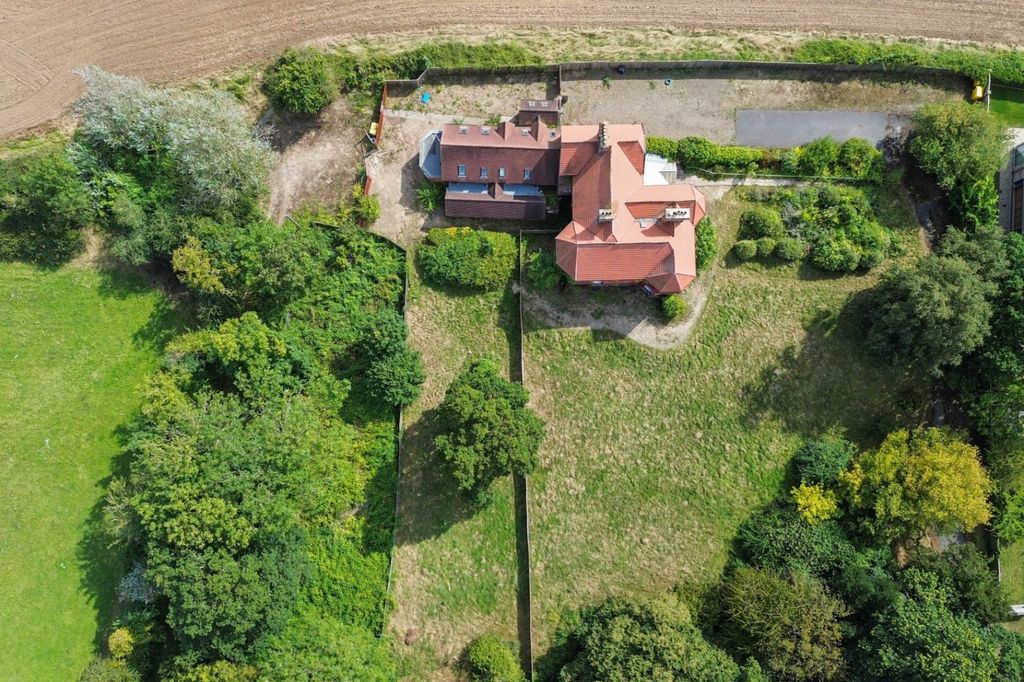 Property photo 3 of 16 Aerial Shot