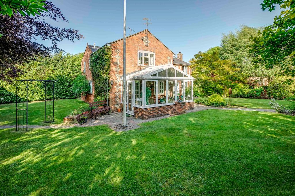 Property photo 2 of 15