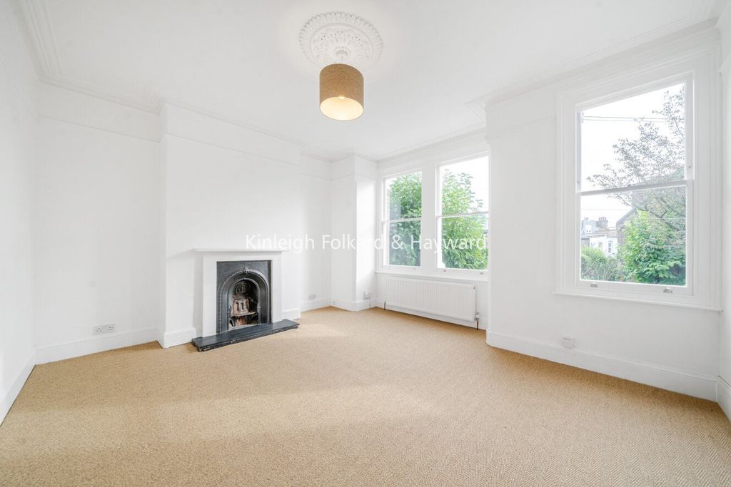 Property photo 1 of 8 Picture No. 15