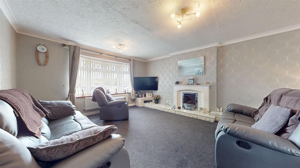 Property photo 3 of 20 Carr Lane, Reception Room