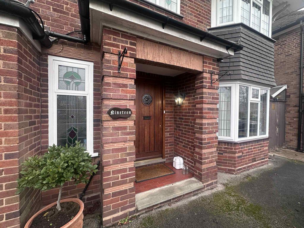 Property photo 2 of 46