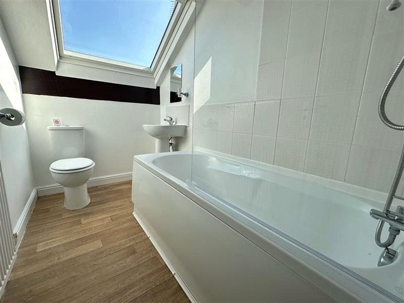 Property photo 3 of 7 Picture No. 29