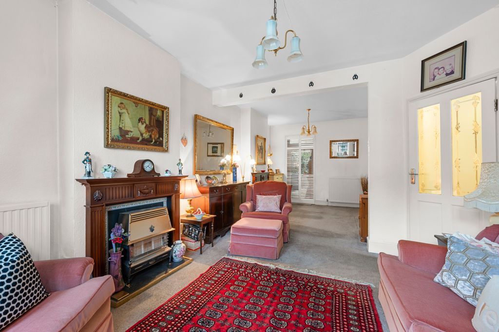 Property photo 3 of 19 Picture No. 35