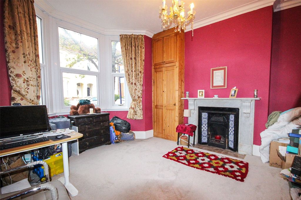 Property photo 2 of 10 Picture No. 06